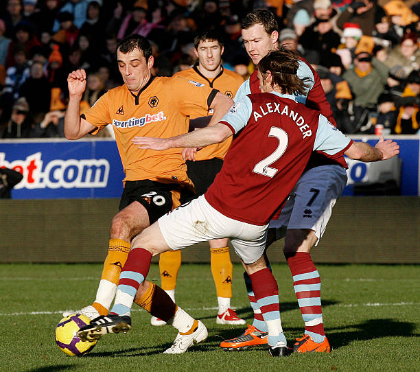 他将面临更 他将面临更